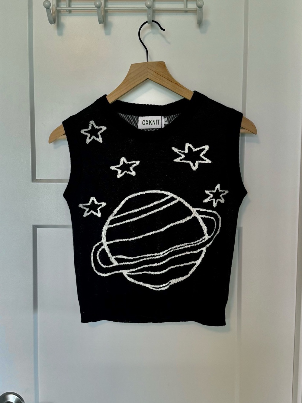 Oxnit Women’s Black Planet Graphic Sleeveless Knit Top
